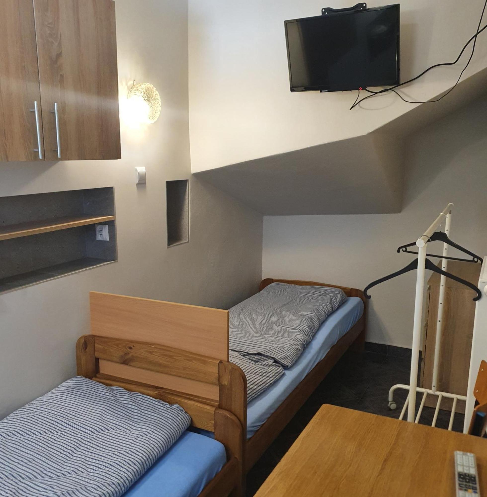 Noclegi Silesia Aster Tychy Pokoj fotografie